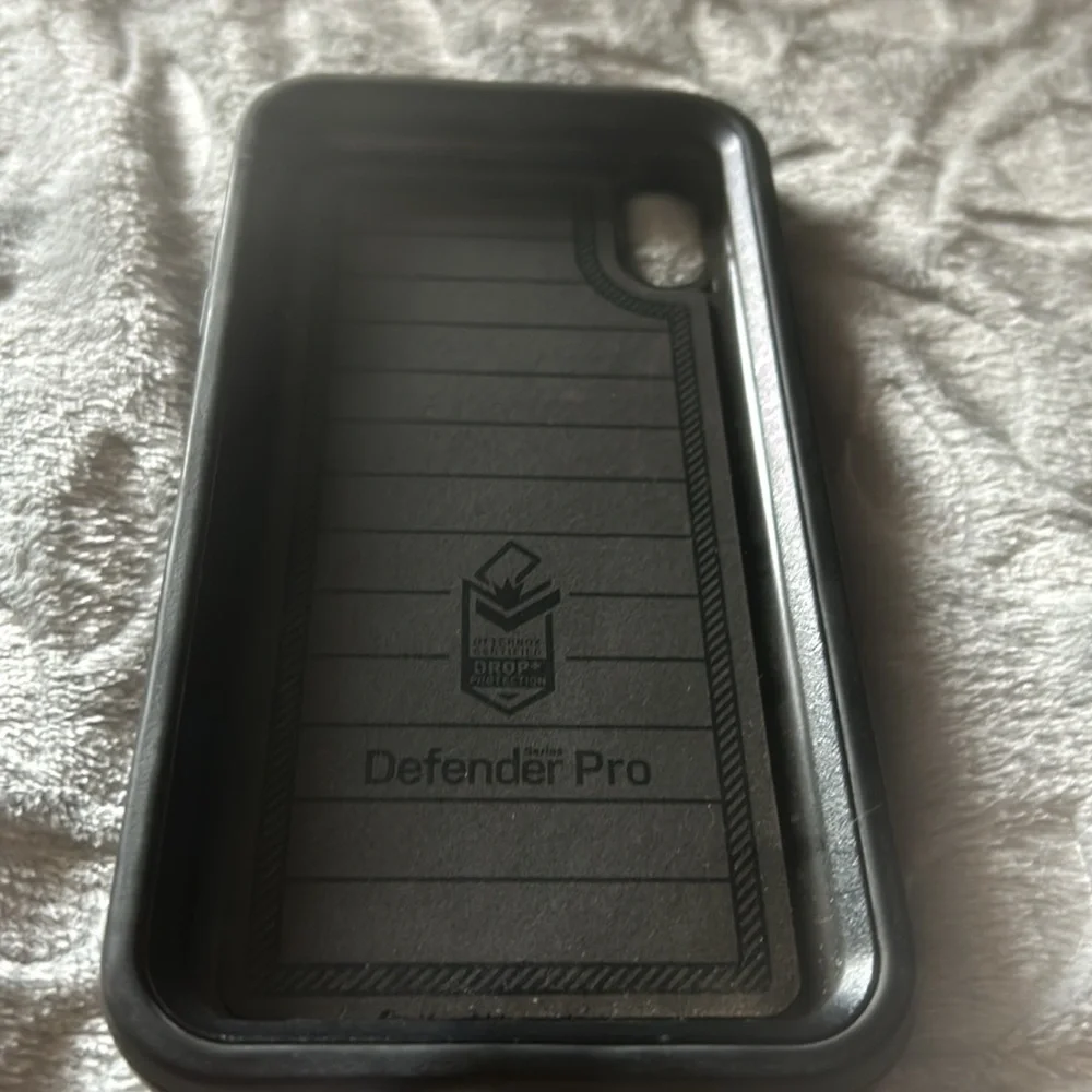 iPhone otterbox case and clip